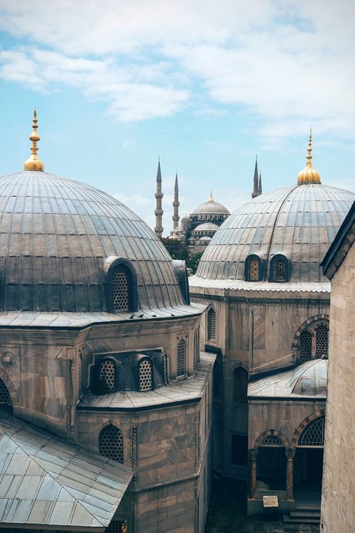 daniel-burka-104041-unsplash