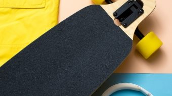 minimal-design-skate-music-sneakers-urban-outfit-PCECYEM