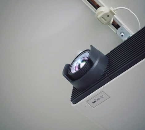 franck-v-a8y2NqVoVTQ-unsplash