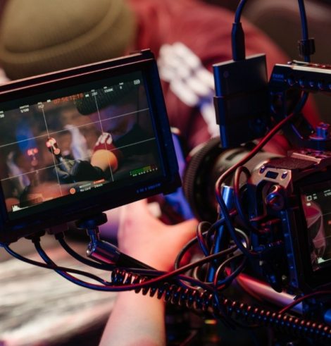 black-and-red-audio-mixer-4125605