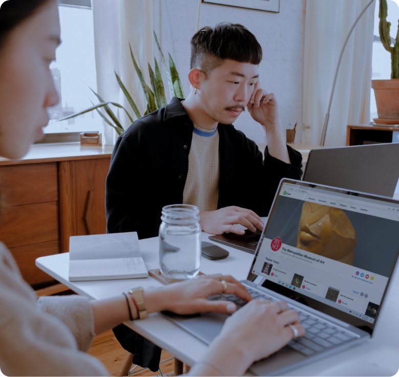 surface-__DIXb69qyY-unsplash@2x