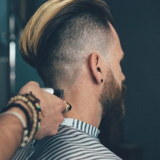perfect-hairdo-at-barber-shop-QV67YNX