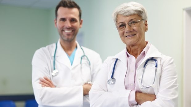 portrait-of-medical-personnel-in-hospital-BE5J6YT