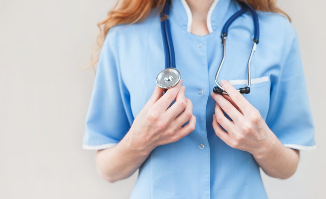 young-female-doctor-with-stethoscope-PL5Z97Q