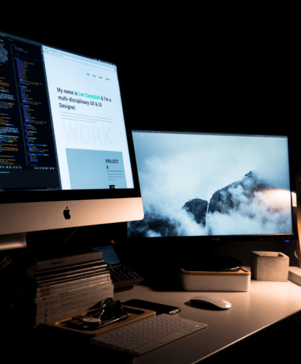 lee-campbell-DtDlVpy-vvQ-unsplash 1