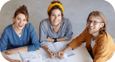 young-colleagues-working-together-cafe (2)