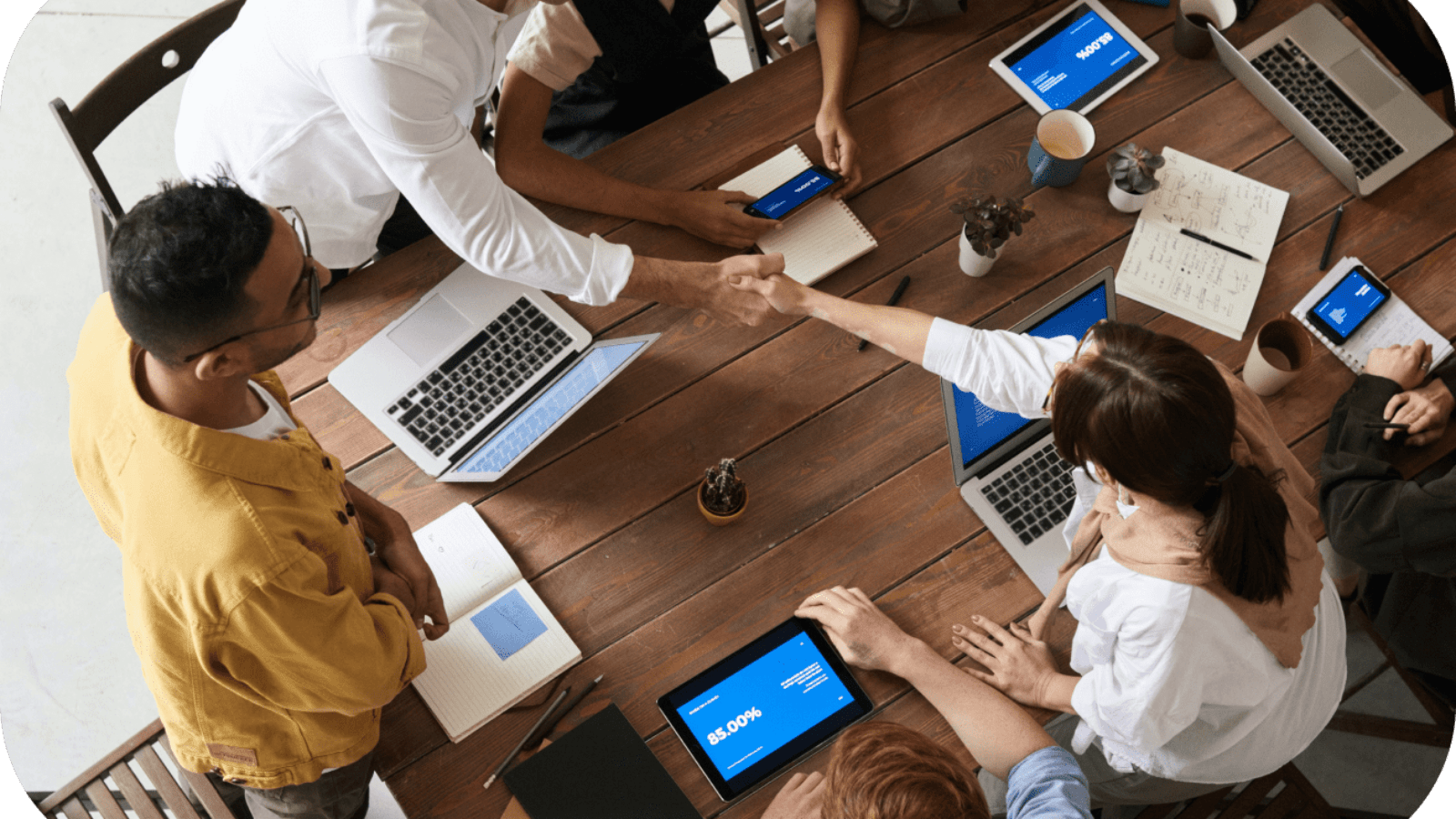 pexels-fauxels-3183172