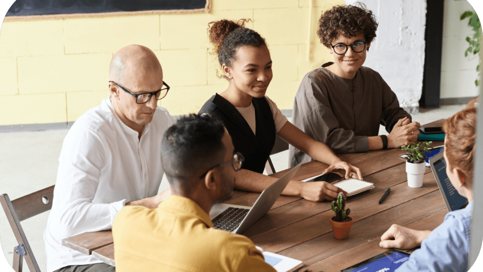 pexels-fauxels-3184614 (1)