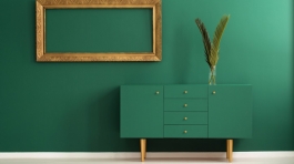 green-and-gold-interior-PZ7WEG9