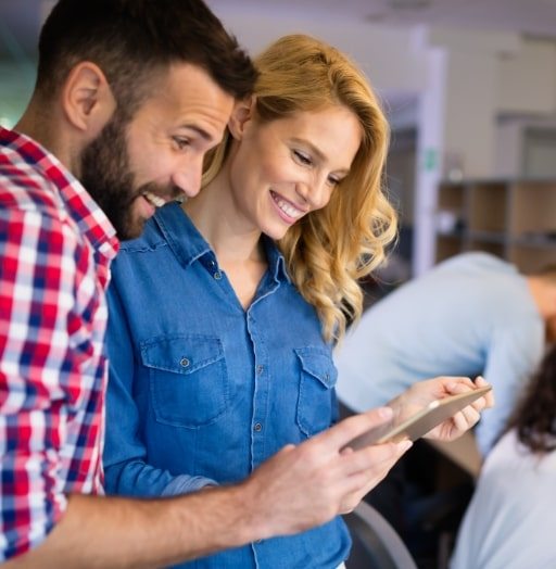 corporate-coworkers-brainstorming-in-company-SXCP3NA-min