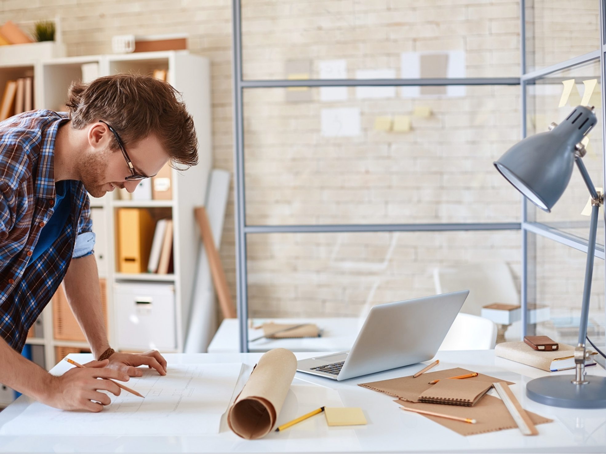 busy-architect-PYVKWM4