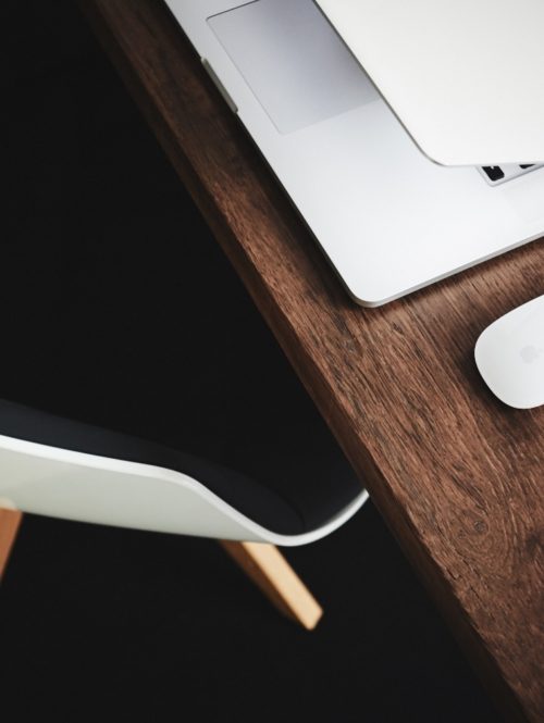 luca-bravo-ujhKqutt3f0-unsplash