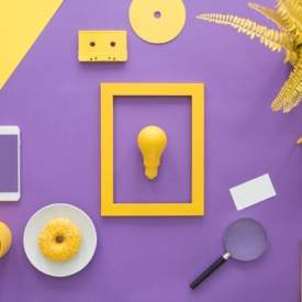 yellow-frame-on-violet-background-PNCJ6TZ
