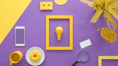 yellow-frame-on-violet-background-PNCJ6TZ