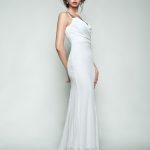 fashion-portrait-of-beautiful-woman-in-elegant-P9NWS4N