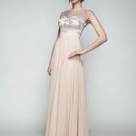 fashion-portrait-of-beautiful-woman-in-elegant-PQBJYC5