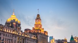 shanghai-excellent-historic-buildings-at-dusk-PJDKRTA