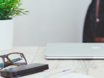 photo-1438302011250-8aea05916e7b