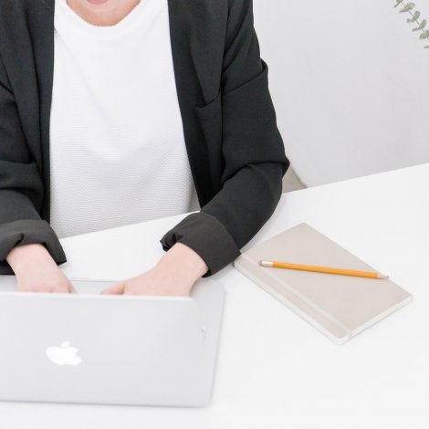 photo-1448932252197-d19750584e56