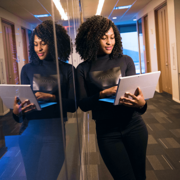 christina-wocintechchat-com-L85a1k-XqH8-unsplash 1