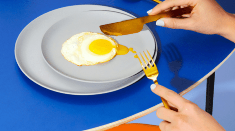 inside-weather-RU8eTK5COyE-unsplash 1