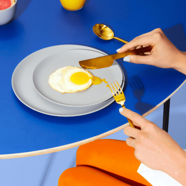 inside-weather-RU8eTK5COyE-unsplash 1