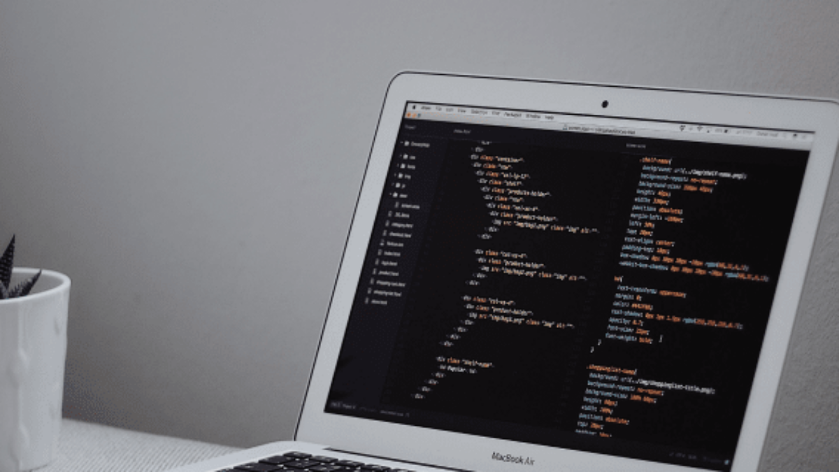 goran-ivos-iOykDIkZLQw-unsplash 1