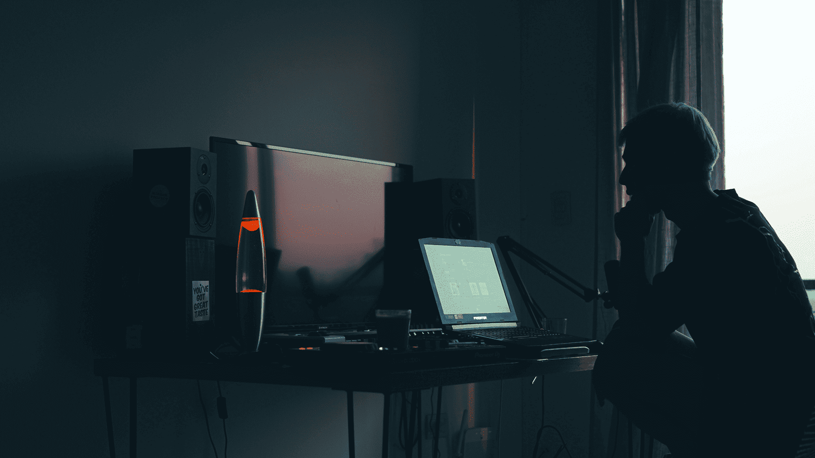 agustin-perondi-ZBdxRWurIrQ-unsplash