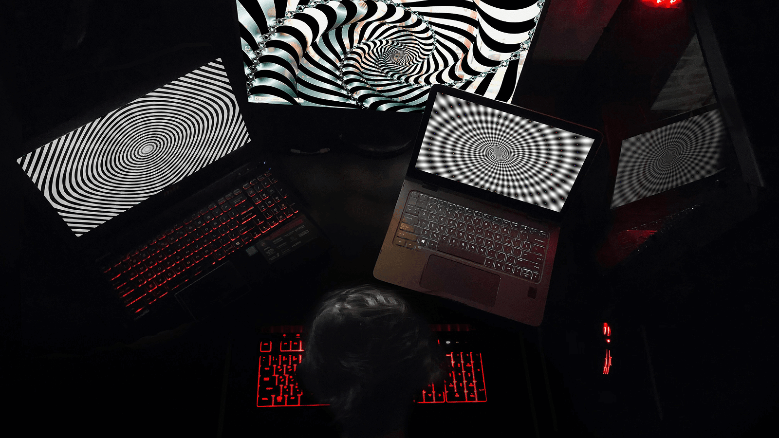 scarecrow-artworks-eJ93vVbyVUo-unsplash (1)