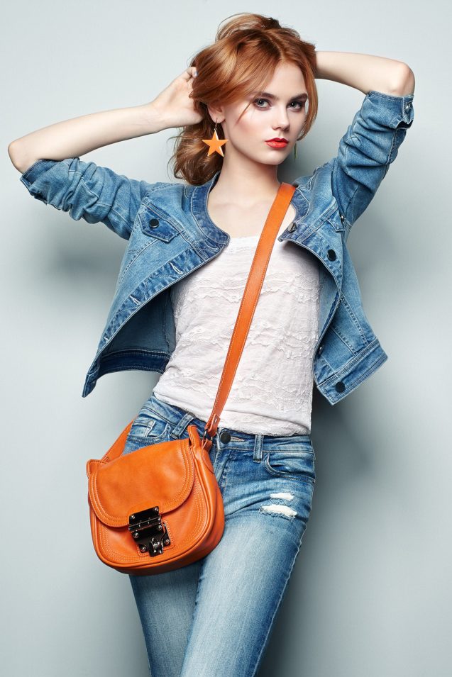 fashion-portrait-of-beautiful-young-woman-with-PNX64Y4