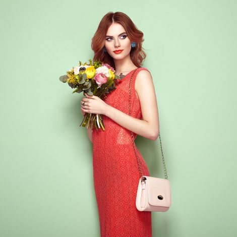 rsz_blonde-young-woman-in-elegant-red-dress-p37bd78_2