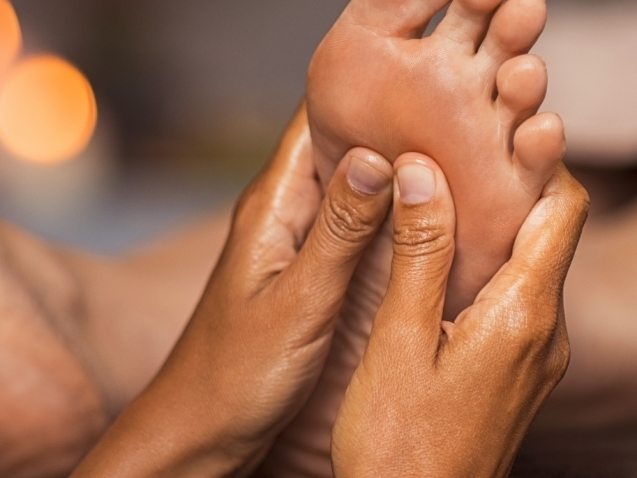 spa-salon-therapy-treatment-PZFBLW-7