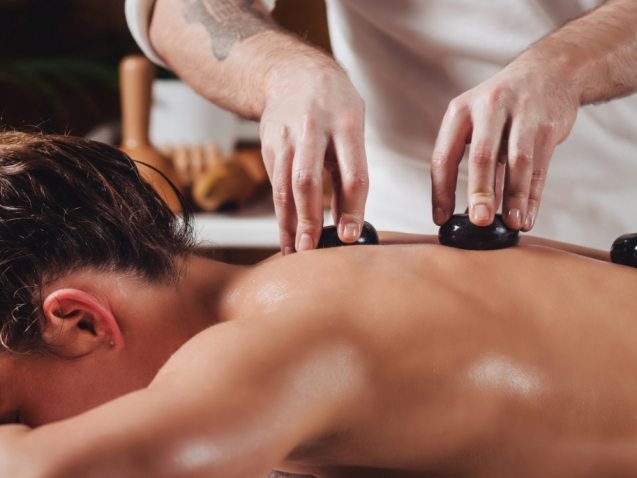 spa-salon-therapy-treatment-PZFBLW-5