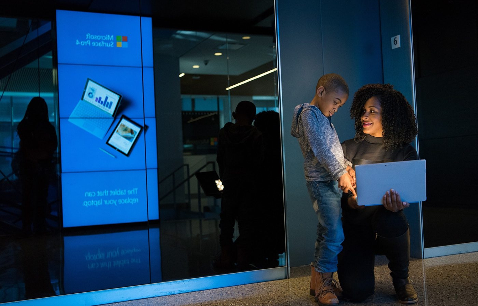 blue-child-glass-wall-1181347