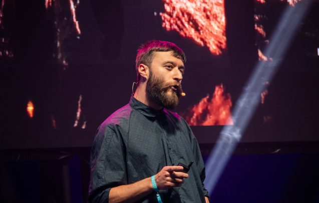 liam-martens-680583-unsplash