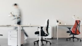 laura-davidson-SRhqHvdotuI-unsplash